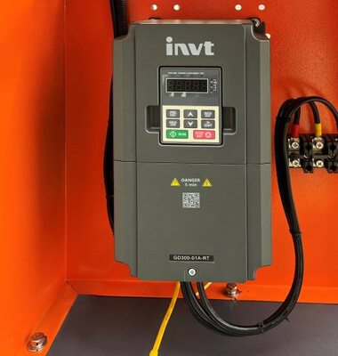 MCDR 11-10-500 INVERTER 
 Наличие инвертора последнего поколения позволяет экономить до 50% электроэнергии в сравнении с традиционными компрессорами  
